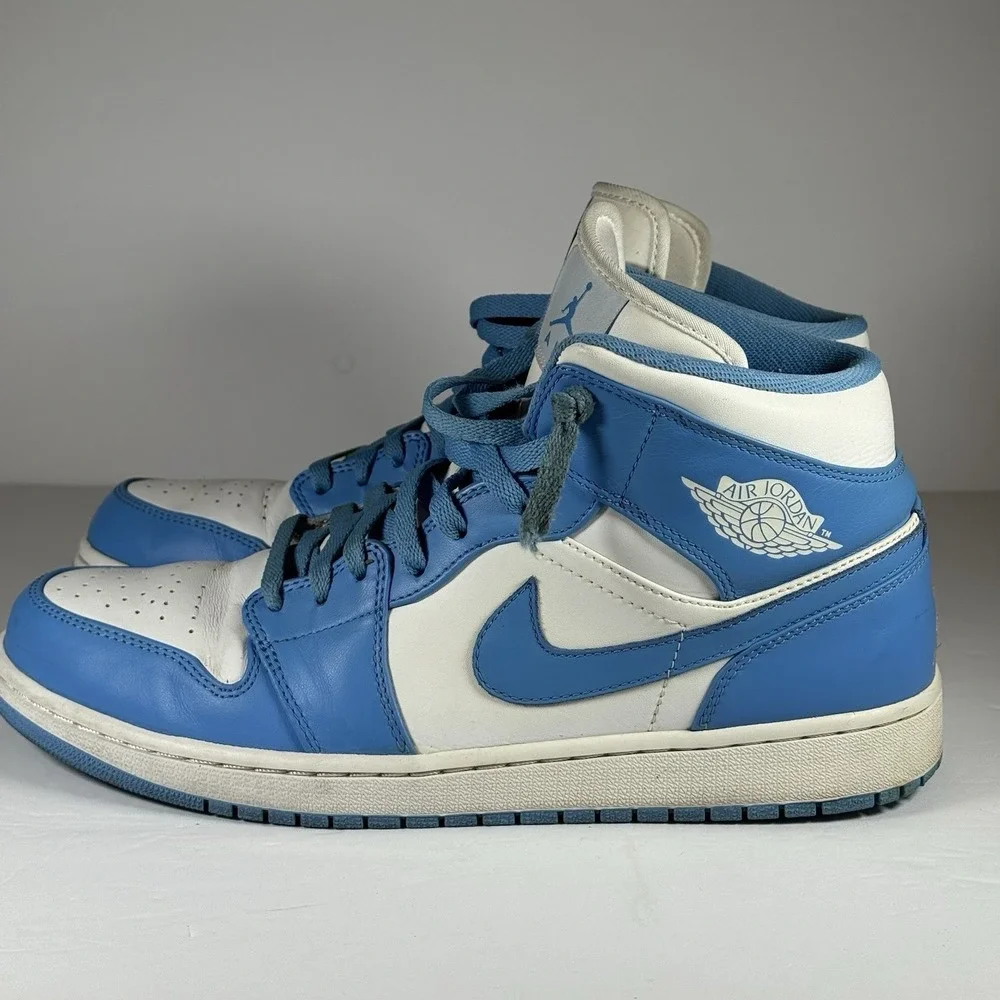 Air Jordan 1 Mid University‎ Blue White Mens Sneakers 554724-106 Size 12 2012